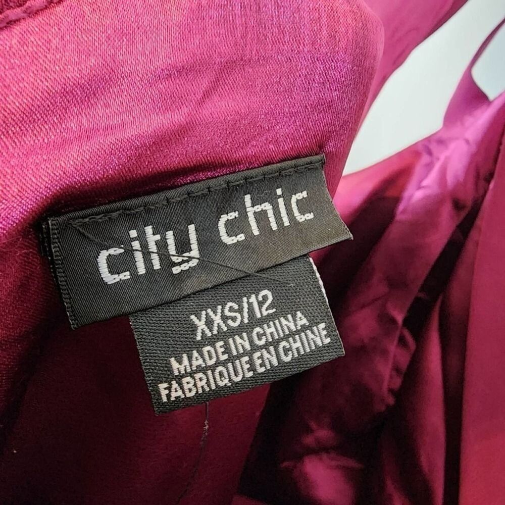 NWT City Chic Ripple Love Off the Shoulder Maxi Dress Magenta Size 12 / XXS - Picture 9 of 9
